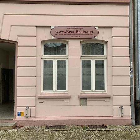 Best-Preis Fewo Rathausblick 2 - Zentrale Lage In Wittenberge - 2 Personen - Einzelzimmer - Vollausstattung - Wlan / Prime & Self-Check-In المظهر الخارجي الصورة