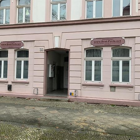 Best-Preis Fewo Rathausblick 2 - Zentrale Lage In Wittenberge - 2 Personen - Einzelzimmer - Vollausstattung - Wlan / Prime & Self-Check-In المظهر الخارجي الصورة