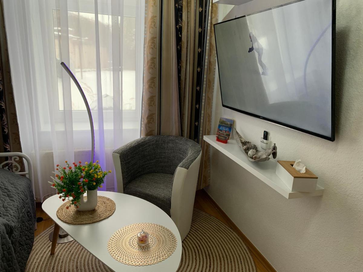 Best-Preis Fewo Rathausblick 2 - Zentrale Lage In Wittenberge - 2 Personen - Einzelzimmer - Vollausstattung - Wlan / Prime & Self-Check-In المظهر الخارجي الصورة