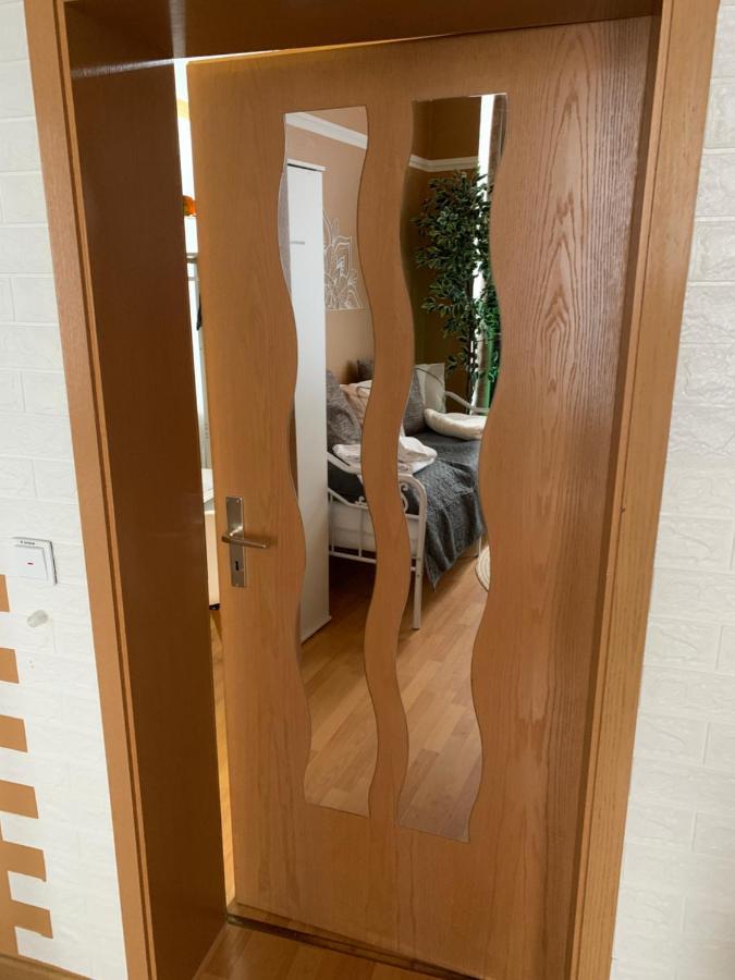 Best-Preis Fewo Rathausblick 2 - Zentrale Lage In Wittenberge - 2 Personen - Einzelzimmer - Vollausstattung - Wlan / Prime & Self-Check-In المظهر الخارجي الصورة