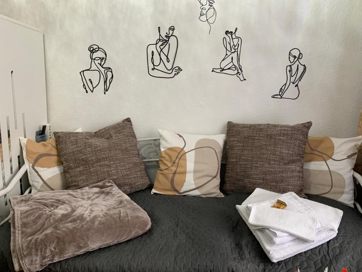 Best-Preis Fewo Rathausblick 2 - Zentrale Lage In Wittenberge - 2 Personen - Einzelzimmer - Vollausstattung - Wlan / Prime & Self-Check-In المظهر الخارجي الصورة