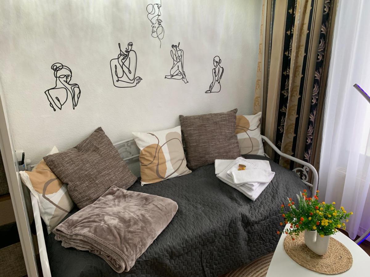 Best-Preis Fewo Rathausblick 2 - Zentrale Lage In Wittenberge - 2 Personen - Einzelzimmer - Vollausstattung - Wlan / Prime & Self-Check-In المظهر الخارجي الصورة